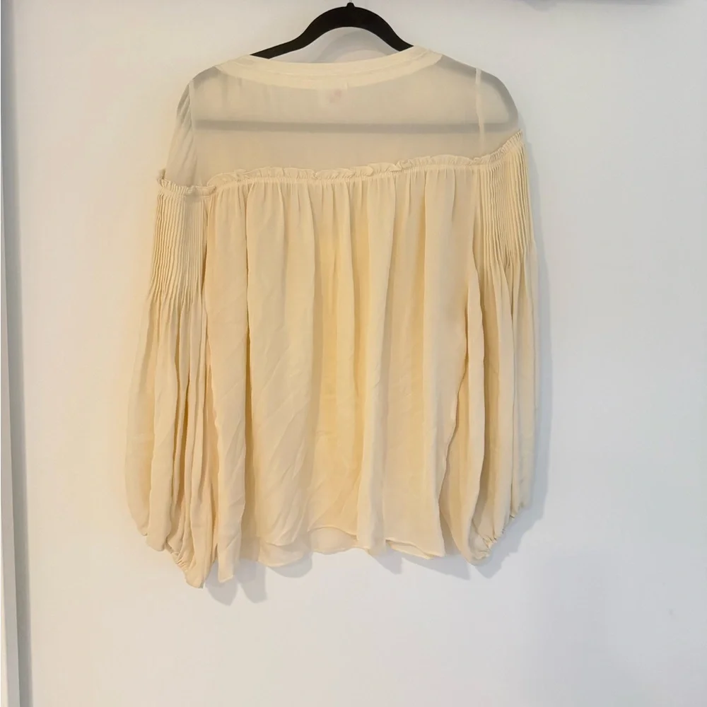 Parker Cream Blouse w/ balloon sleeves size small - Picture 4 of 4